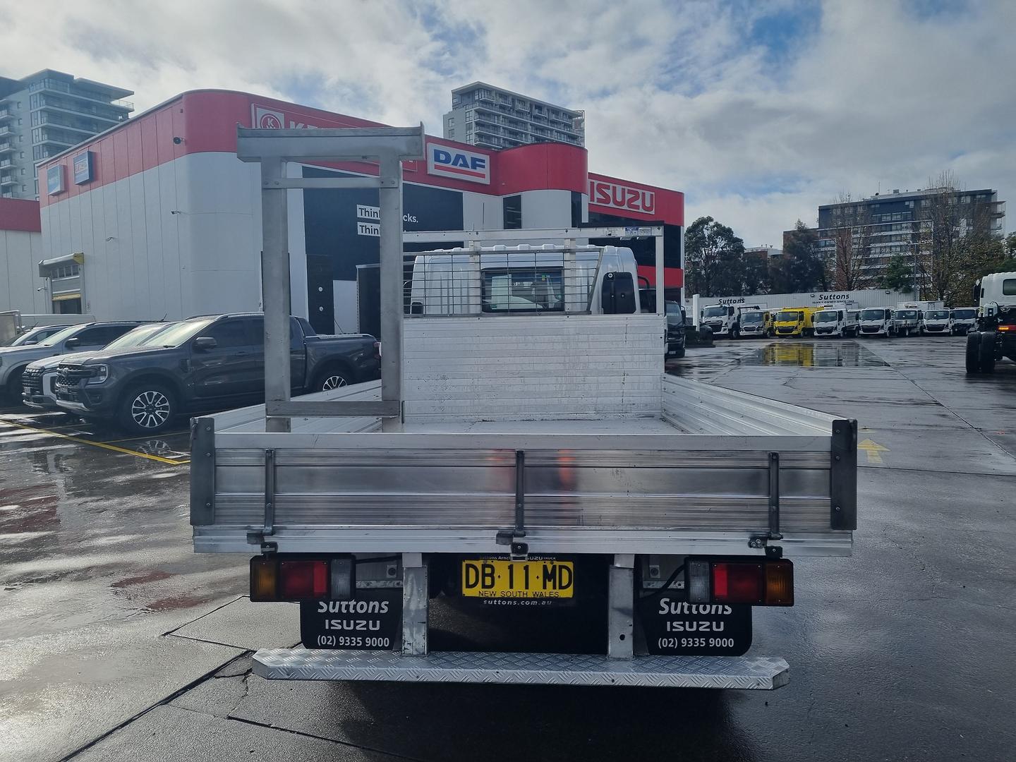 2021 Isuzu N Series NLR 45-150 Traypack image 9