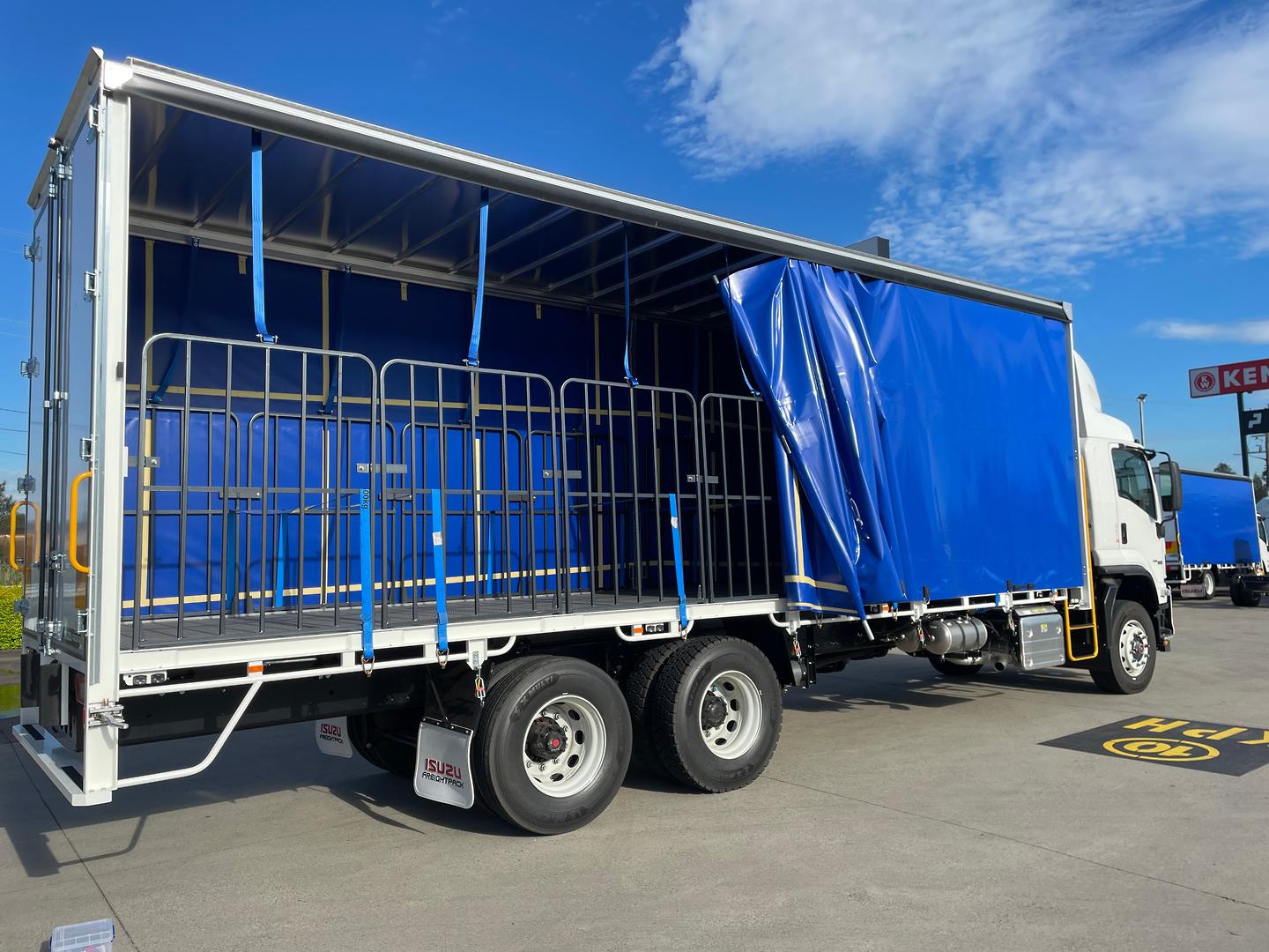 2026 Isuzu F Series FVL 260-300 Freightpack 14 Pallet Curtainsider image 12
