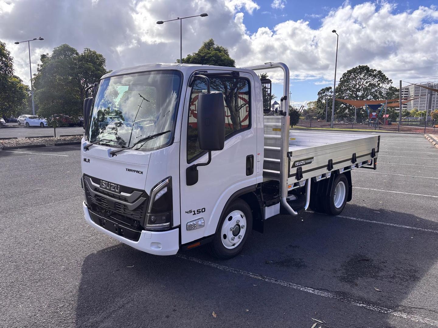 2025 Isuzu N Series NLR 45-150 DT D25 Traypack image 6
