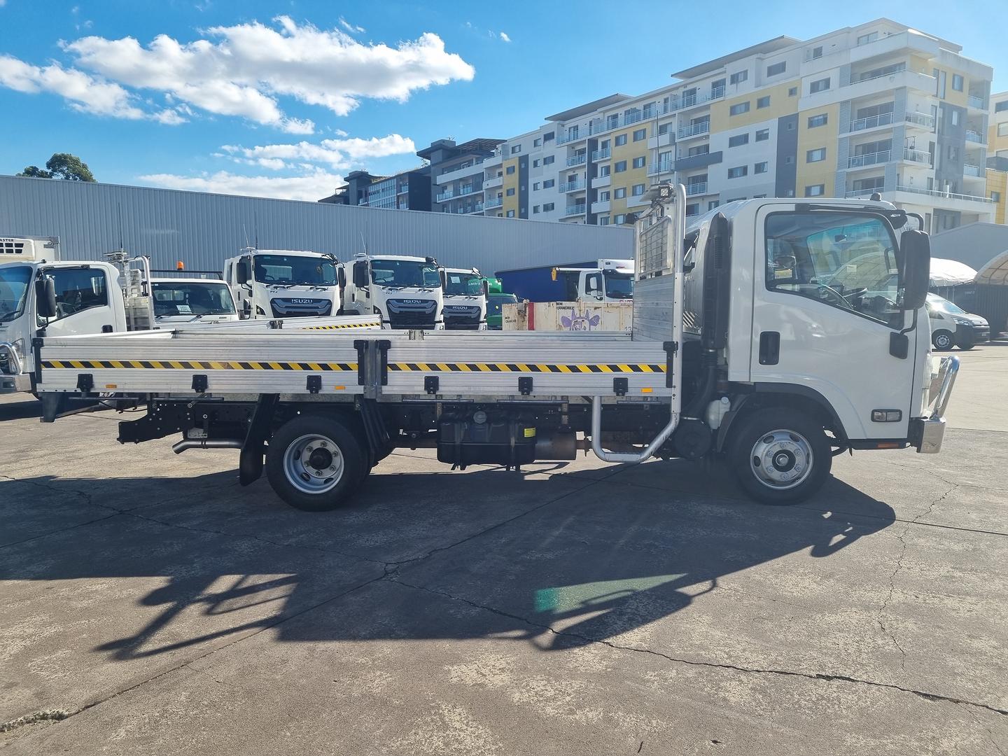 2021 Isuzu N Series NPR 45/55-155 Tradepack image 9
