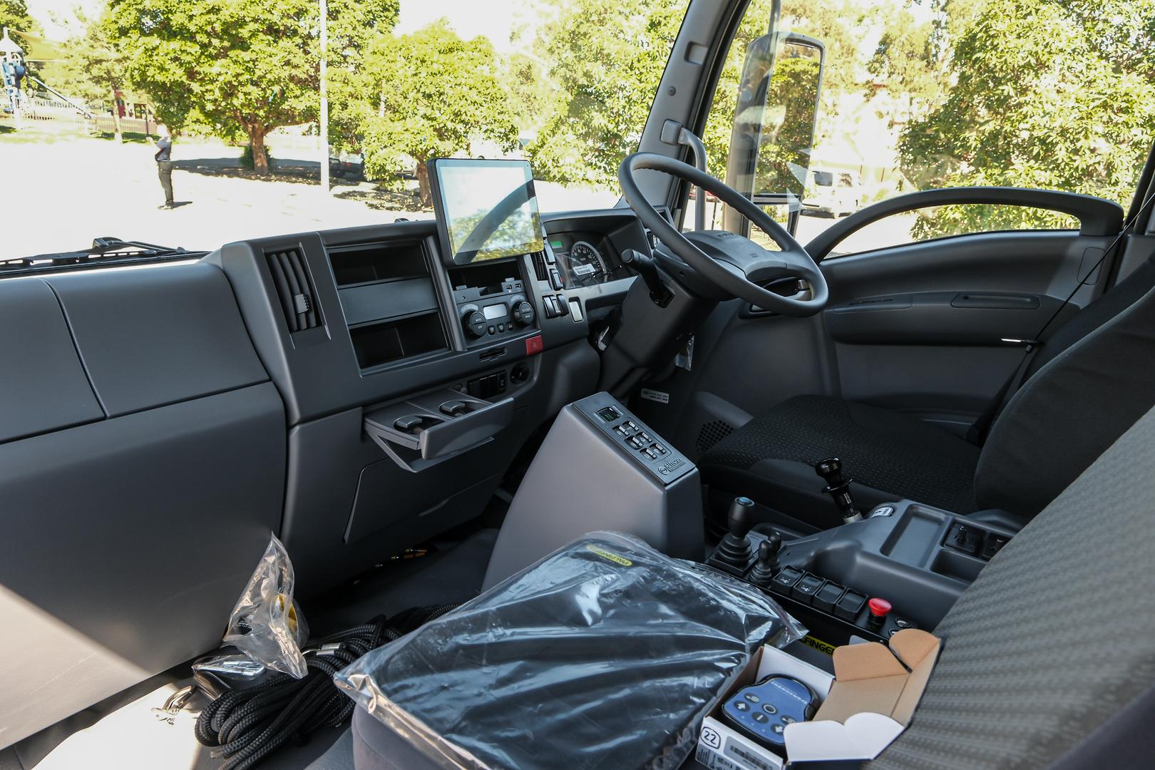 2025 Isuzu F Series FYJ300-350 Palfinger Hook image 9