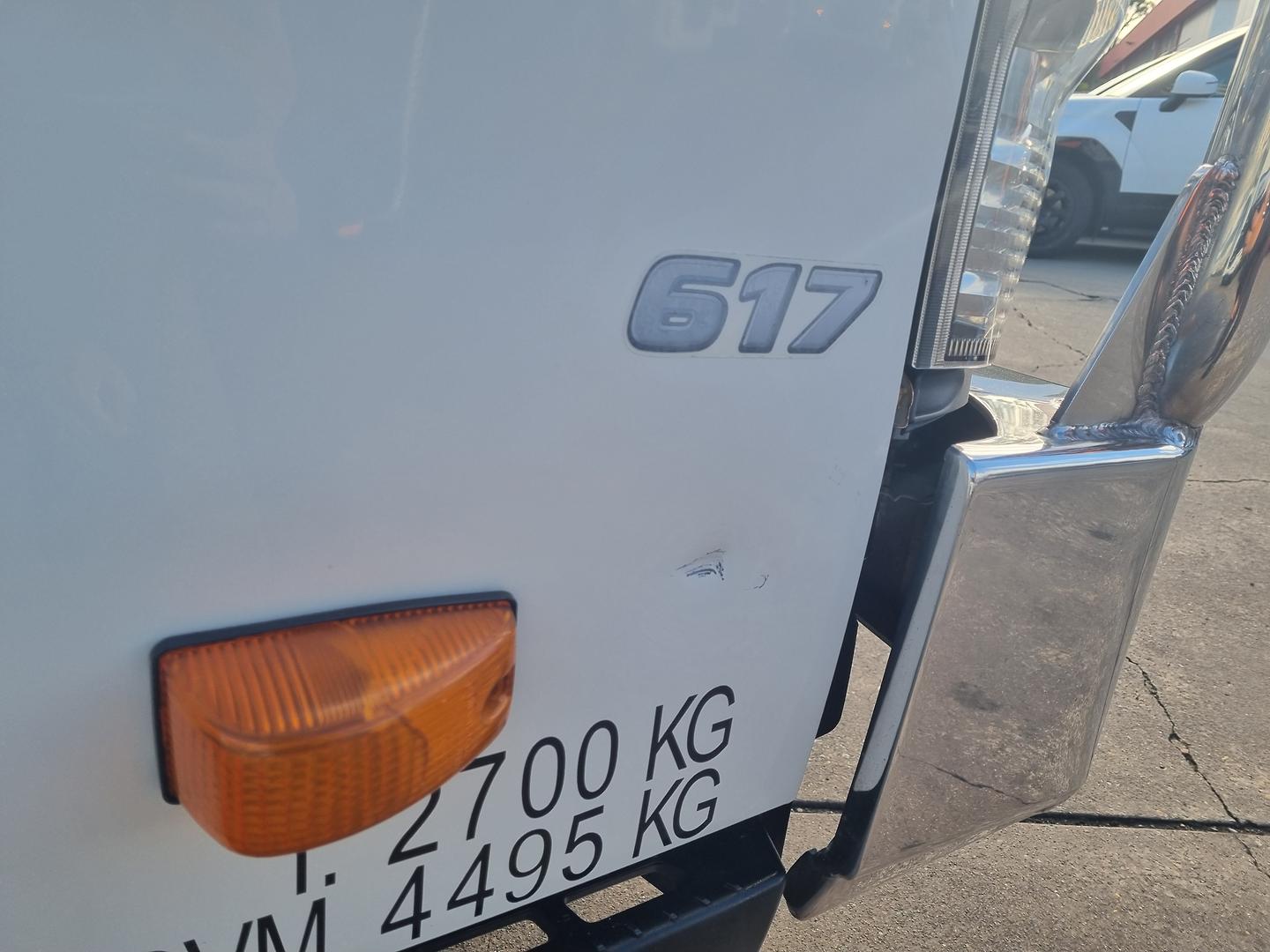 2021 Hino 300 Series 617 image 10