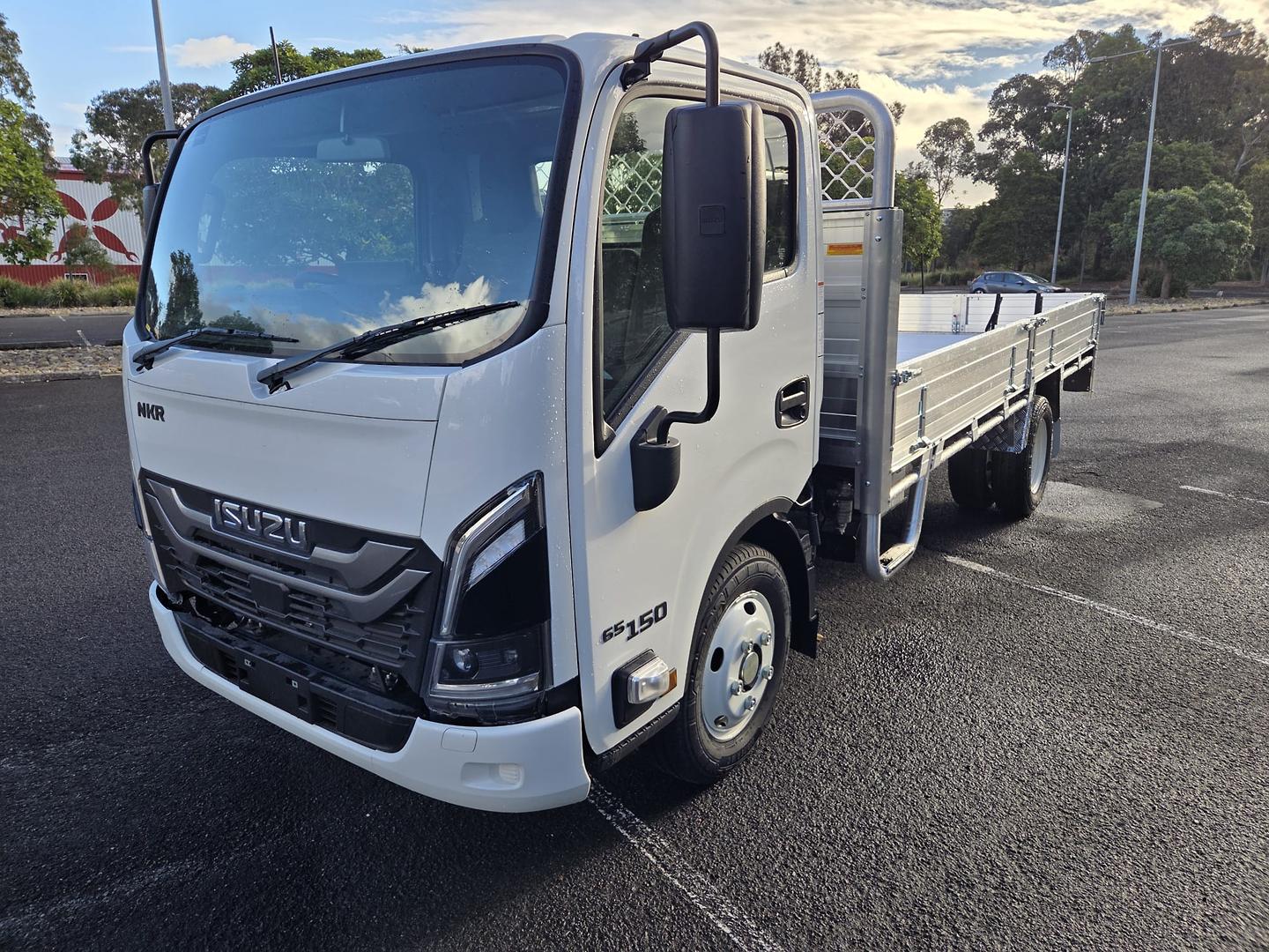 2025 Isuzu N Series NKR 65/45-150 DT D34 Trans Alloy Tabletop image 9