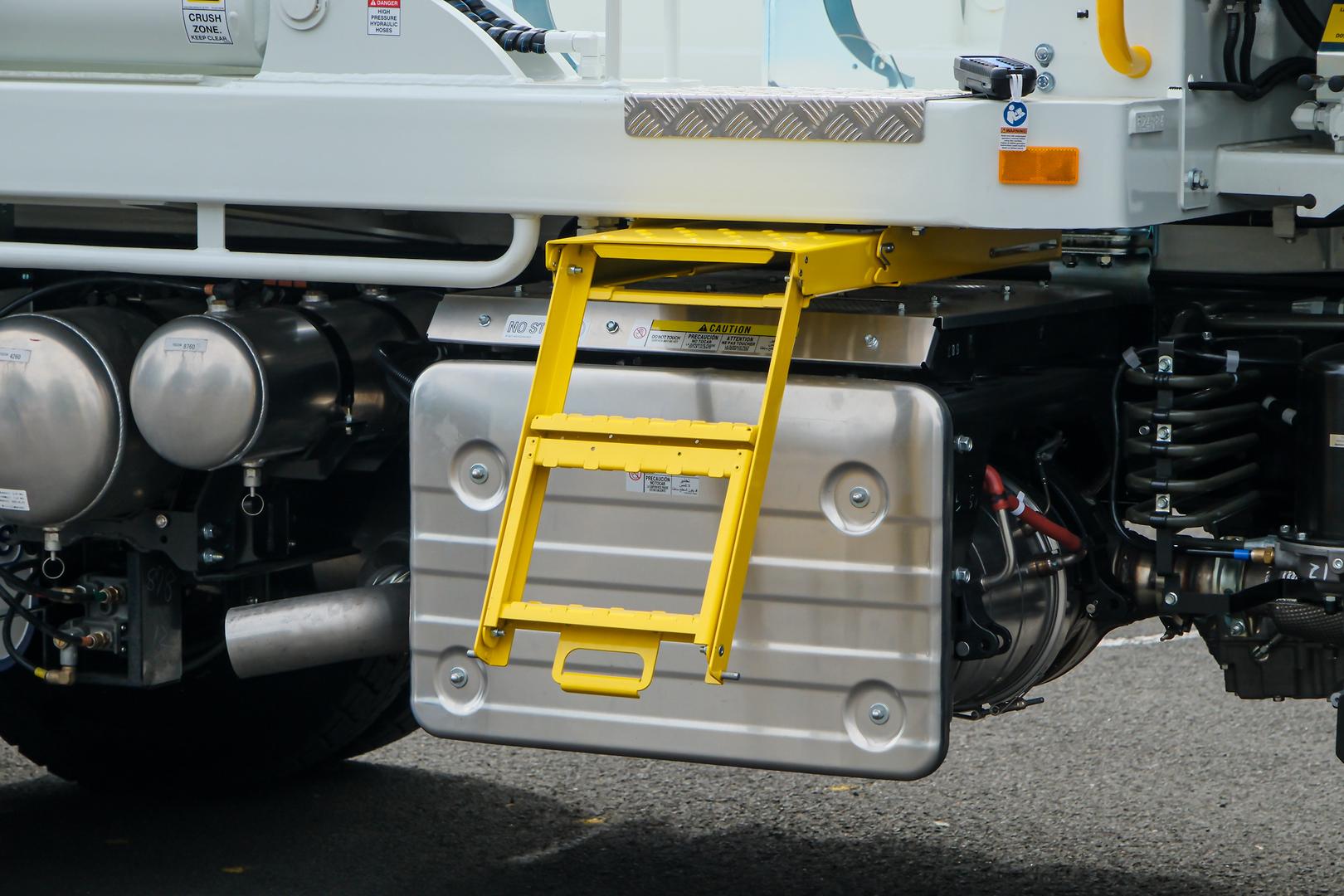 2025 Isuzu F Series FVZ 260-300 AT R46 Skip Bin Lifter image 8