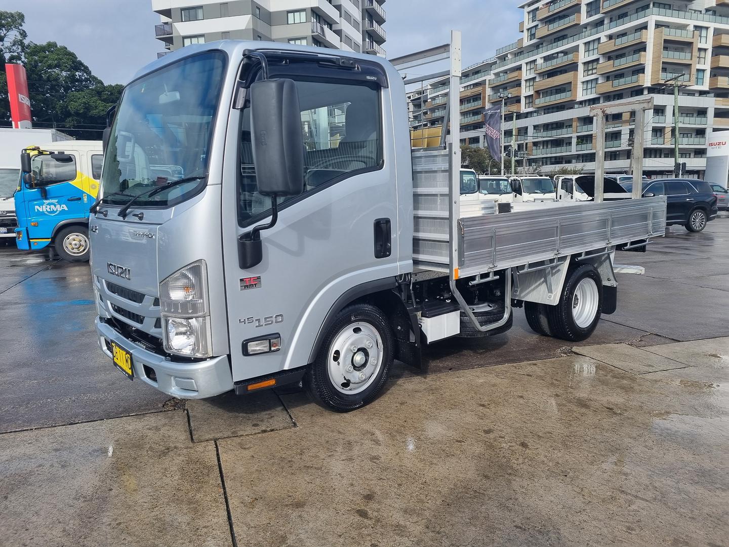 2021 Isuzu N Series NLR 45-150 Traypack image 5