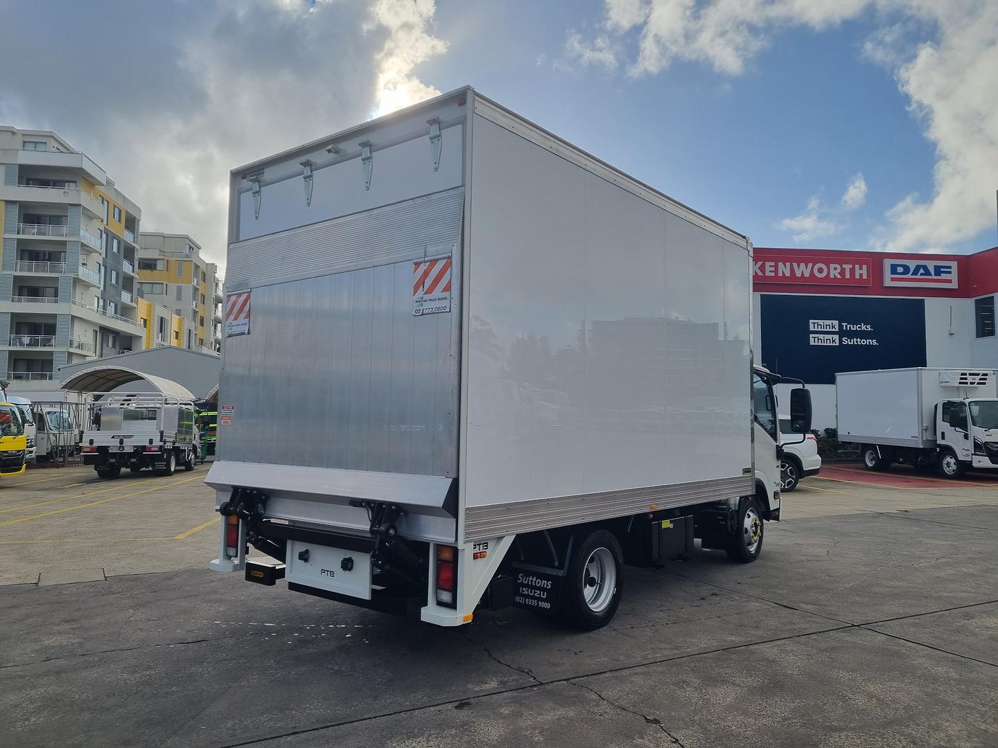2022 Isuzu N Series NPR 75-190 image 7