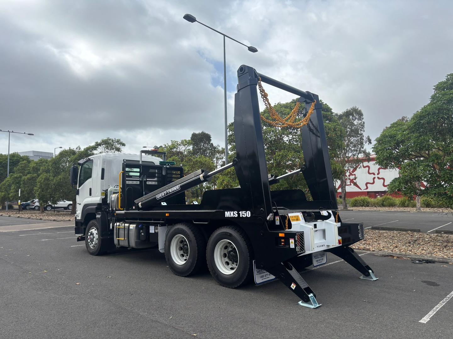 2025 Isuzu F Series FXY 260-355 AT R45 image 3