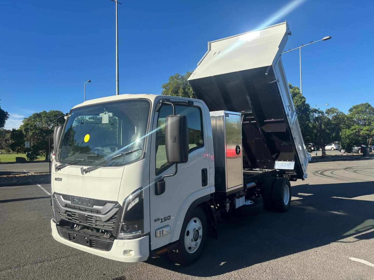 2025 Isuzu N Series NMR 65/45-150 DT D34 image 2