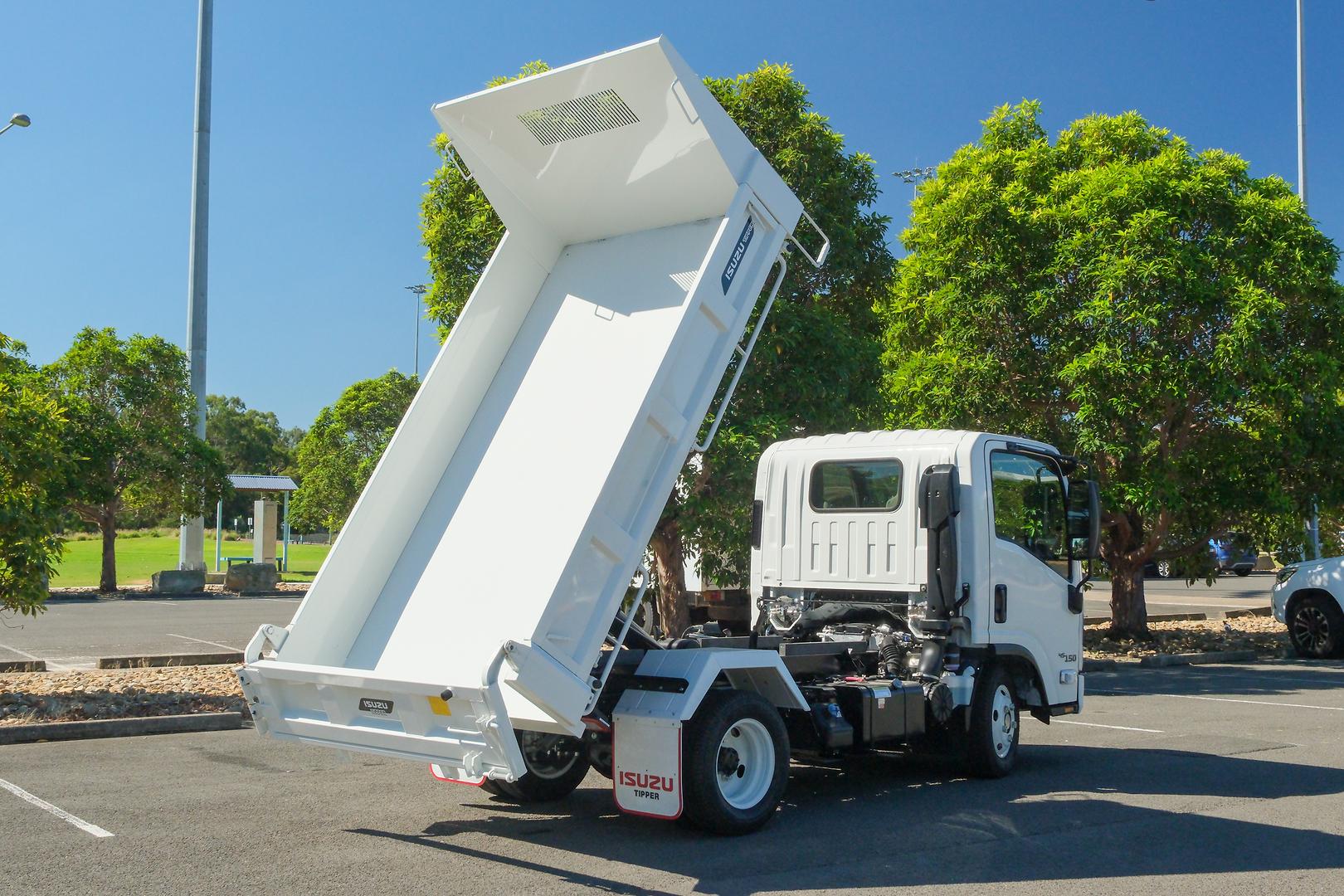 2025 Isuzu N Series NLR 45-150 DT D25 image 4