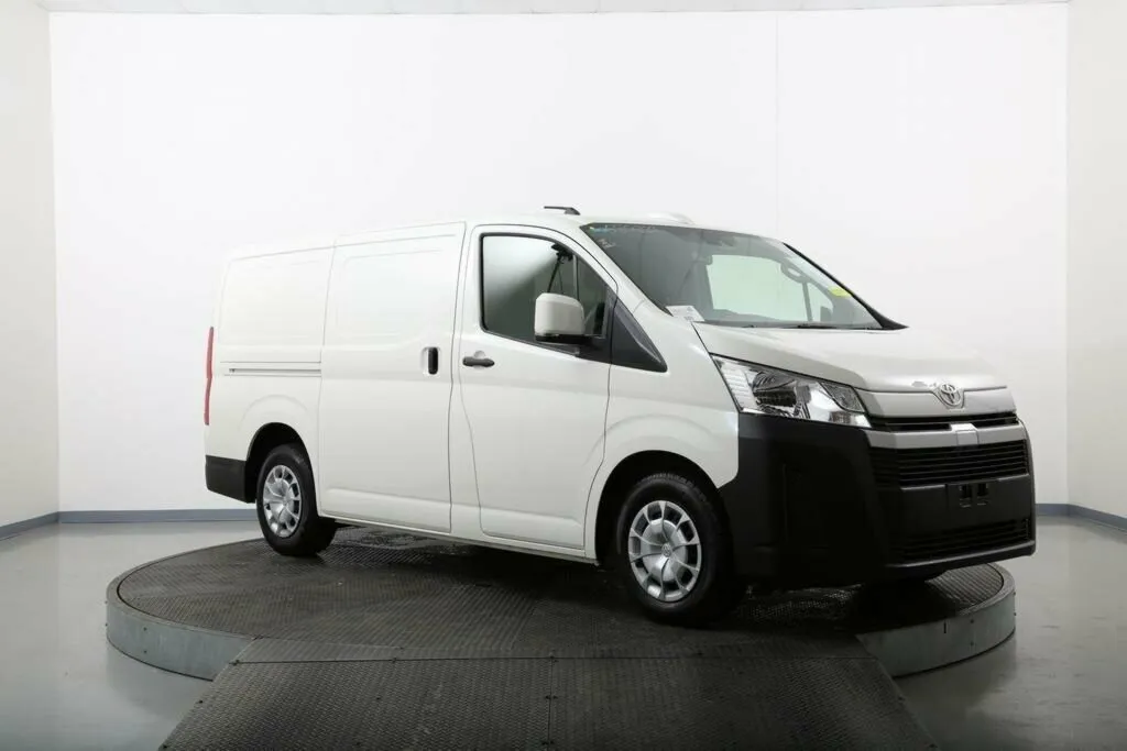 2022 Toyota HiAce LWB (panel Option)