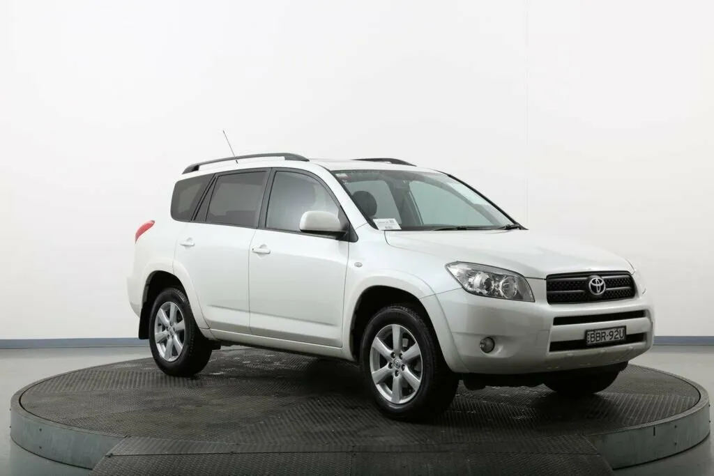 2007 Toyota RAV4 Cruiser L (4x4)