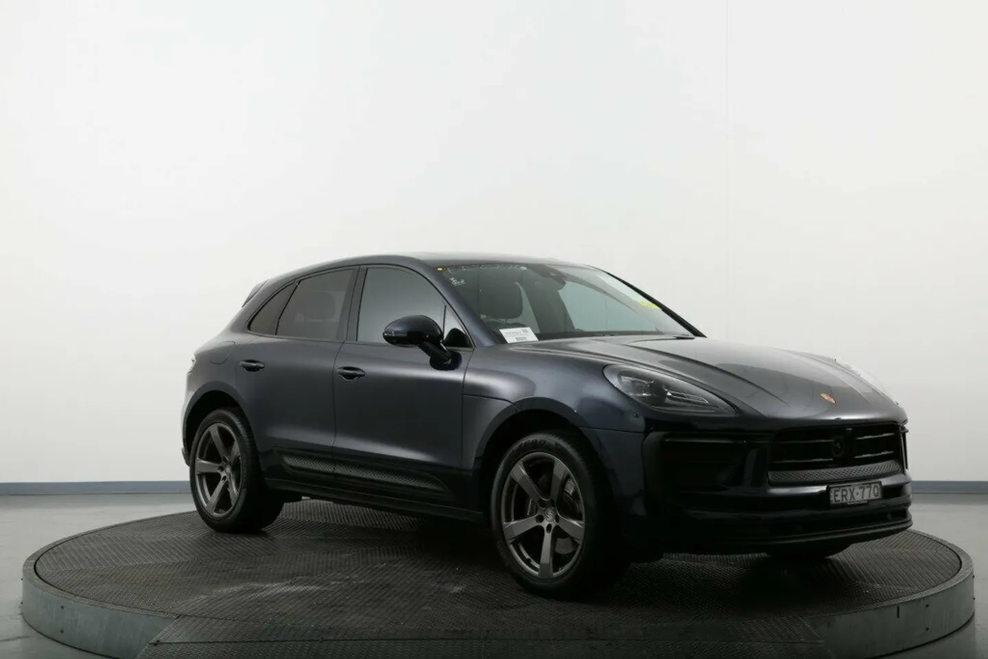 2022 Porsche Macan 
