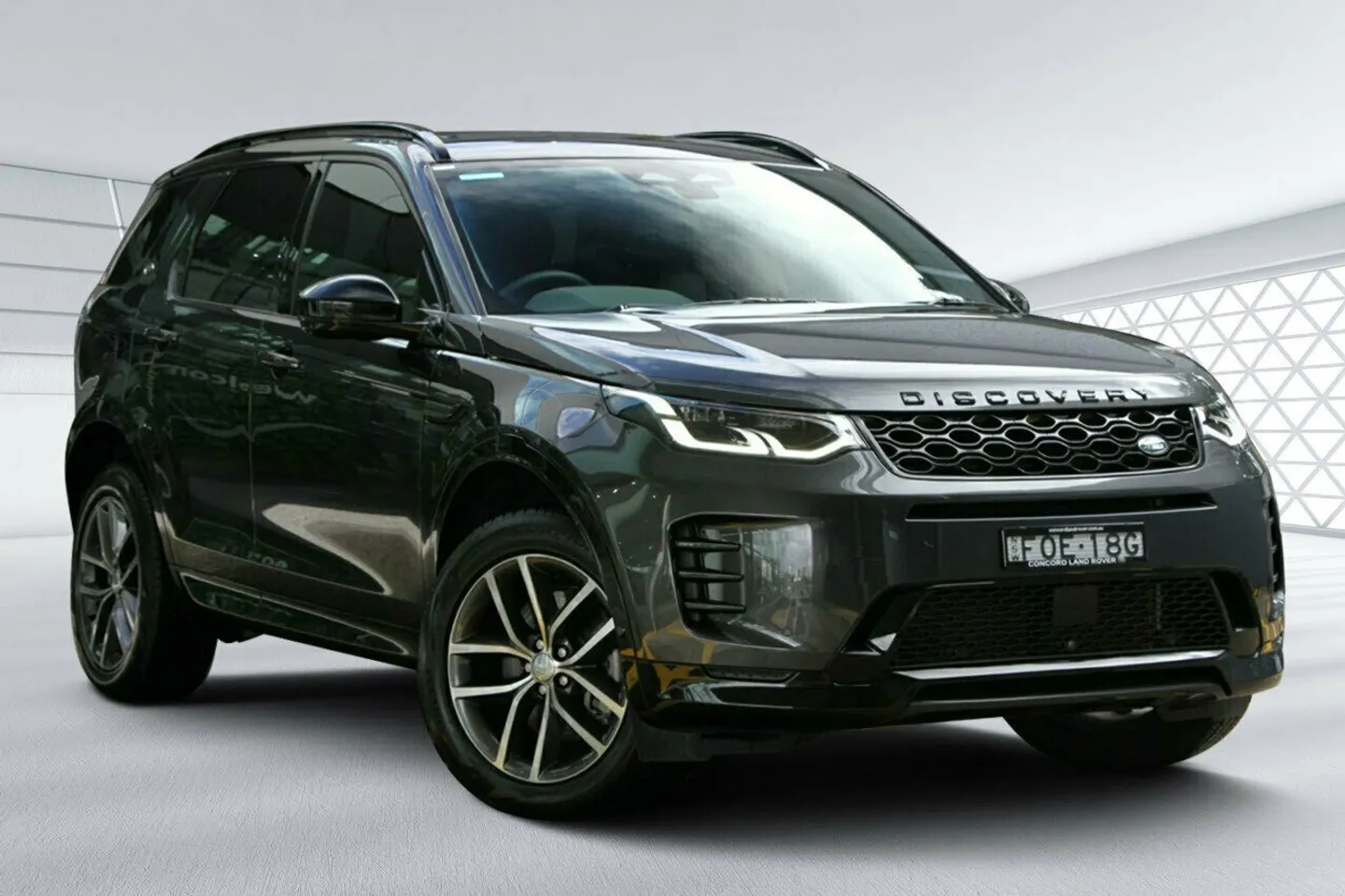 2024 Land Rover Discovery Sport P250 Dynamic SE