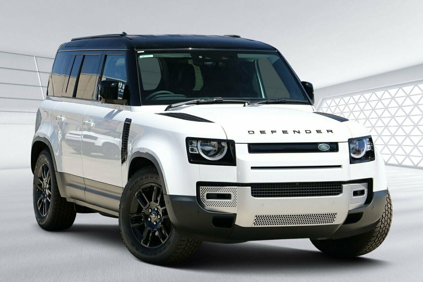 2025 Land Rover Defender 110 D250 AWD S