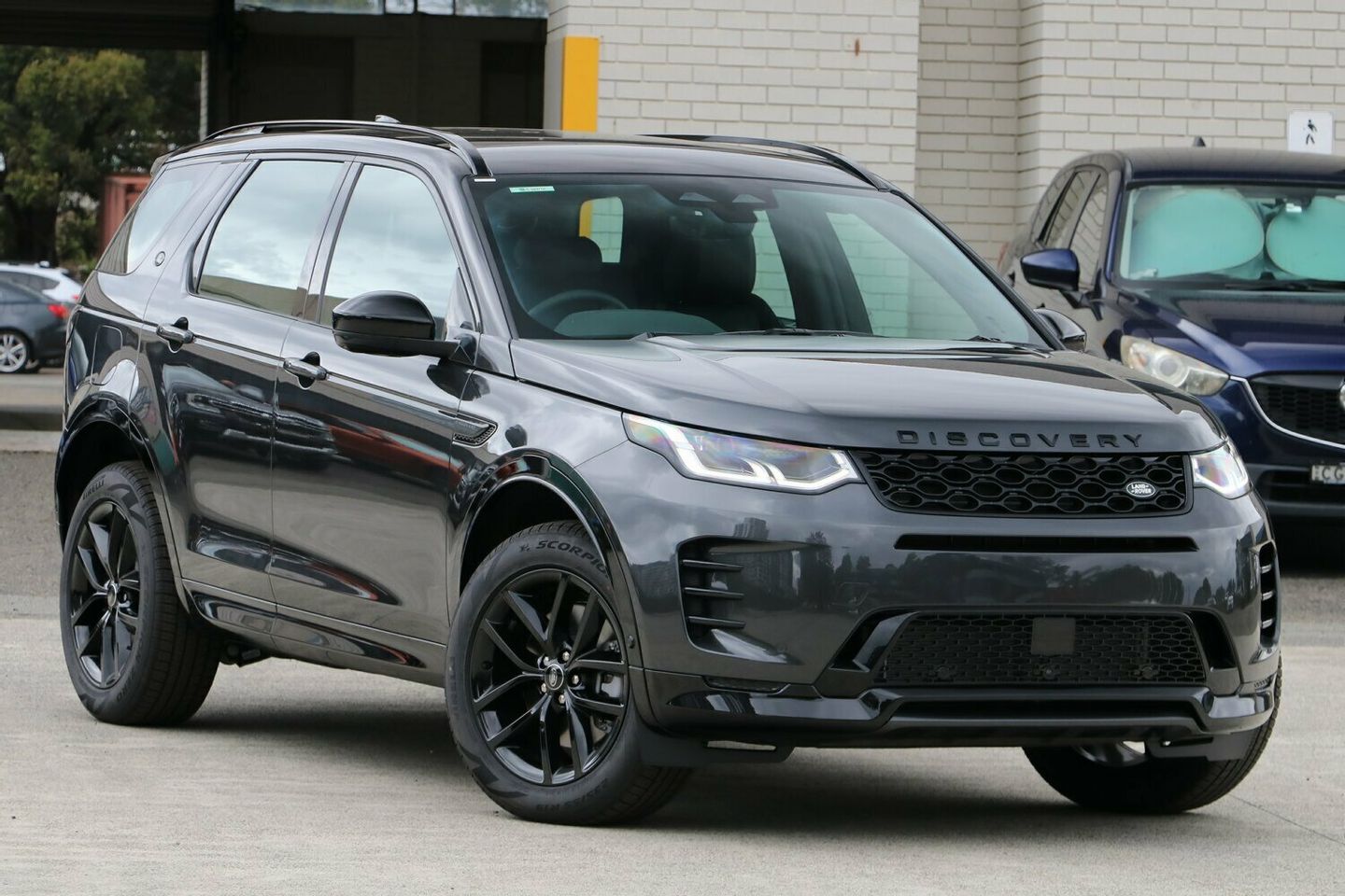 2025 Land Rover Discovery Sport P250 Dynamic SE