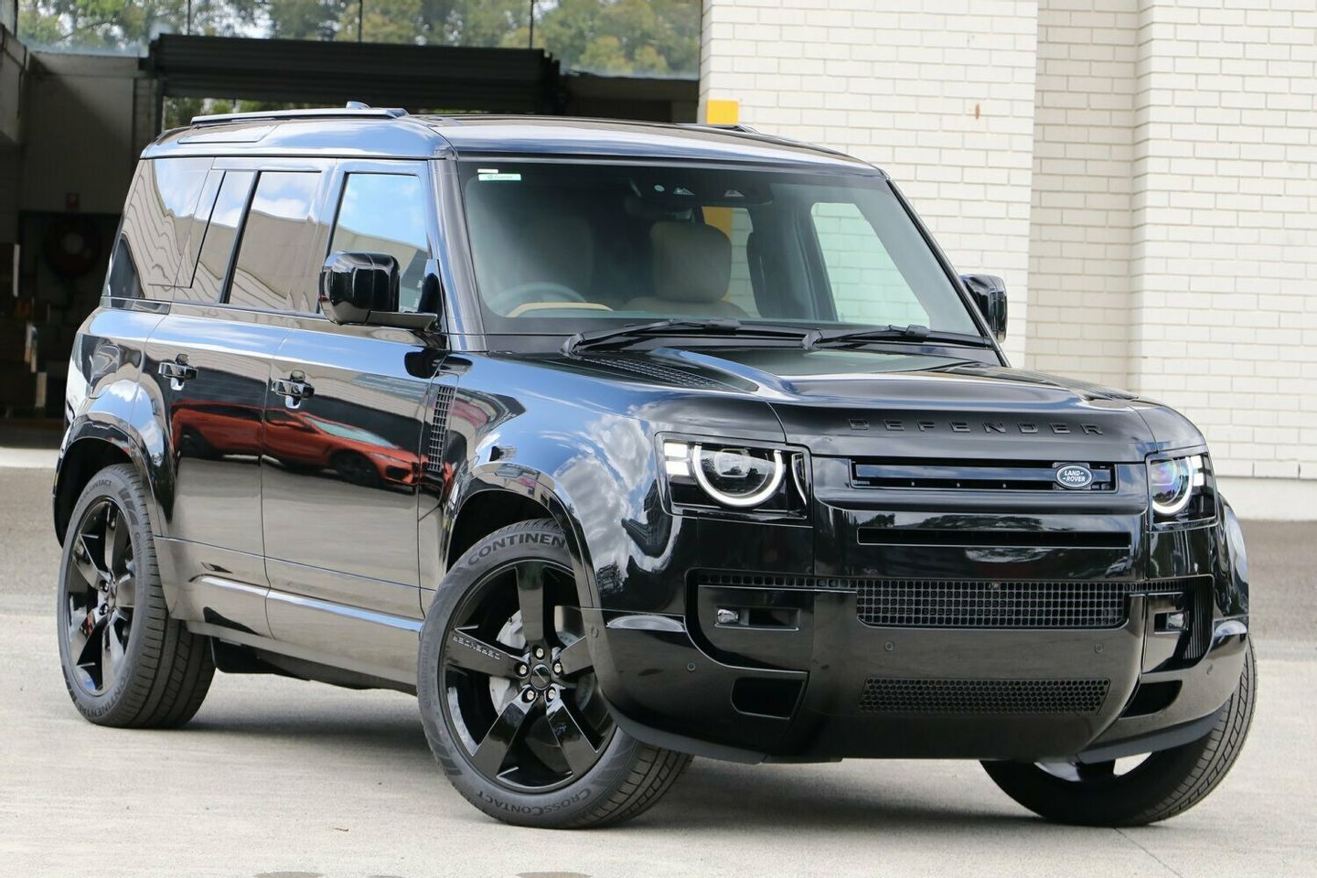 2025 Land Rover Defender 110 D350 AWD X-Dynamic HSE