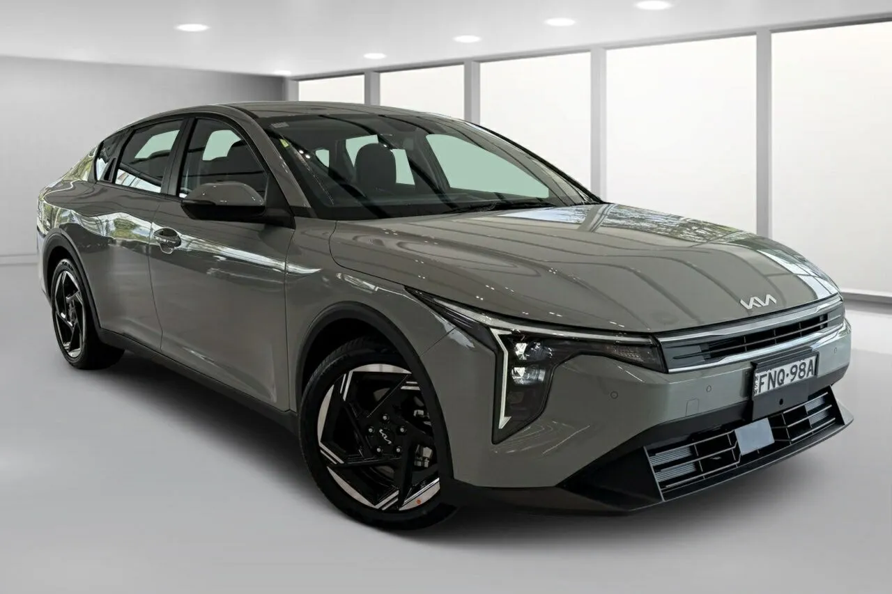 2024 Kia K4 Sport