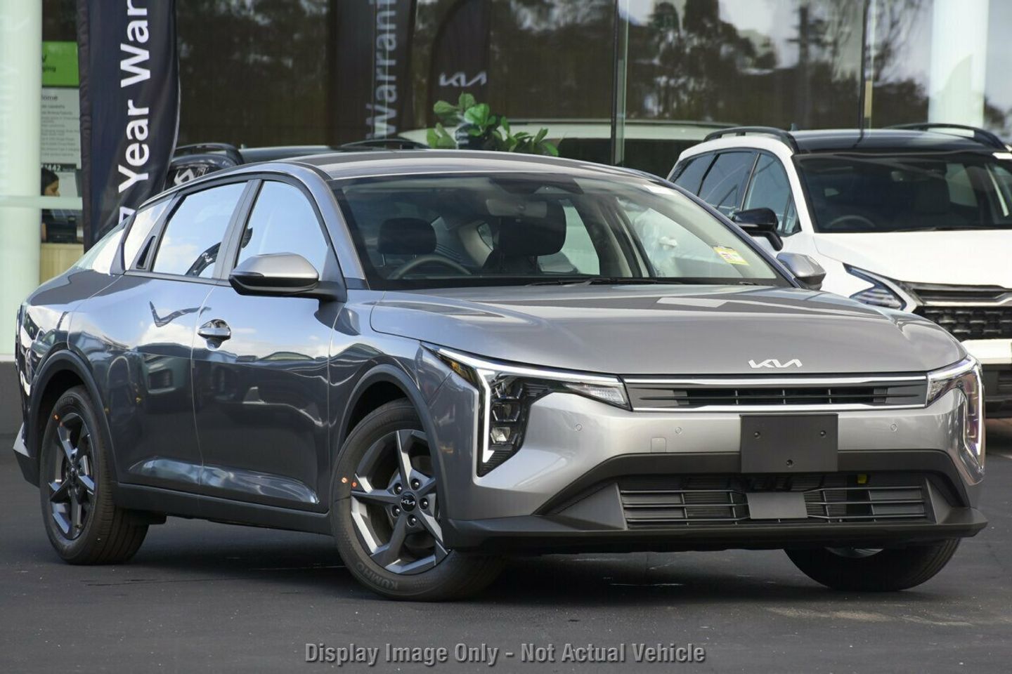 2025 Kia K4 S