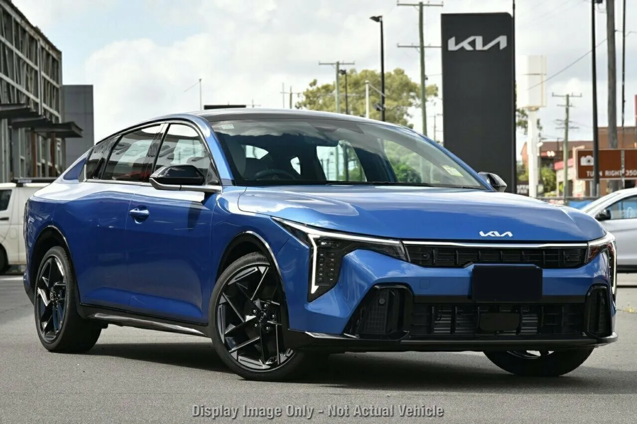 2025 Kia K4 GT-Line