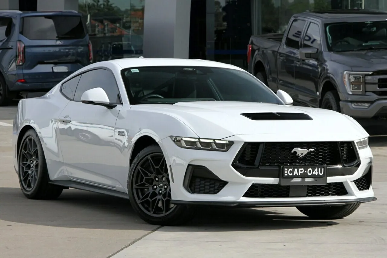 2025 Ford Mustang GT Fastback SelectShift