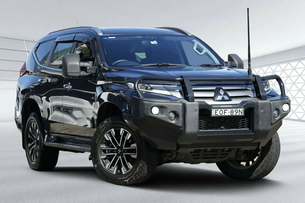 2021 Mitsubishi Pajero Sport GLS