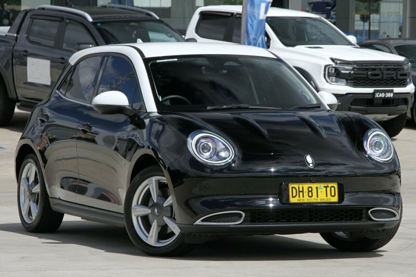 2023 GWM ORA Standard Range