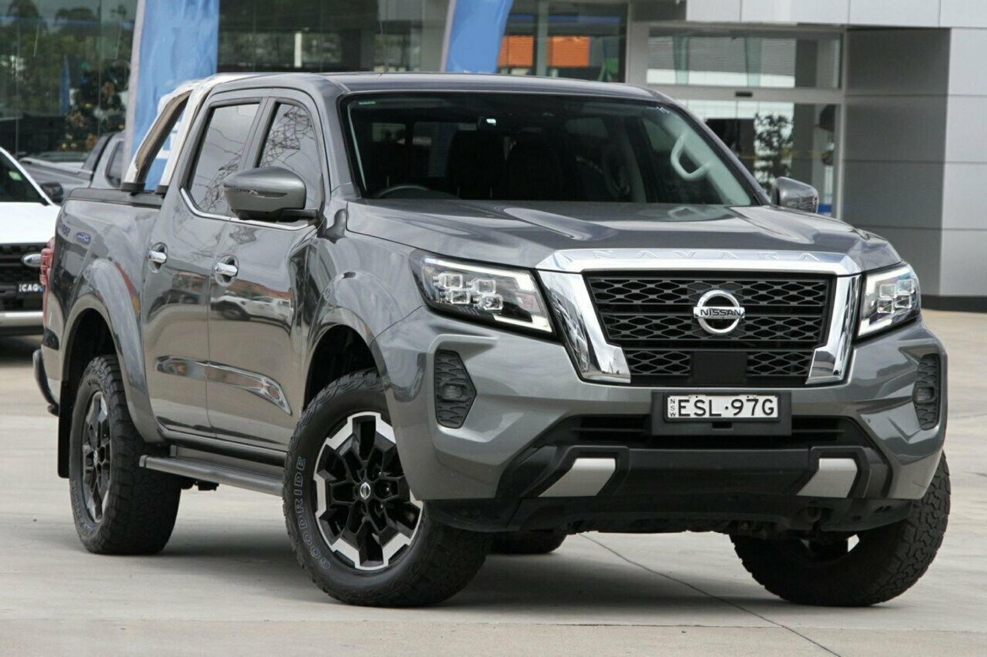 2022 Nissan Navara ST-X