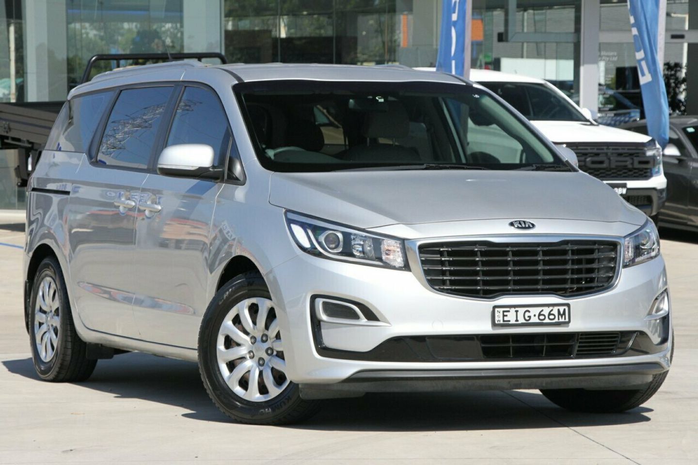 2019 Kia Carnival S