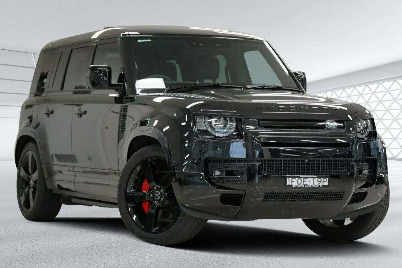 2022 Land Rover Defender 110 P525 AWD V8