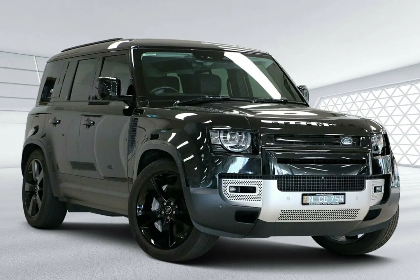 2021 Land Rover Defender 110 D300 AWD HSE