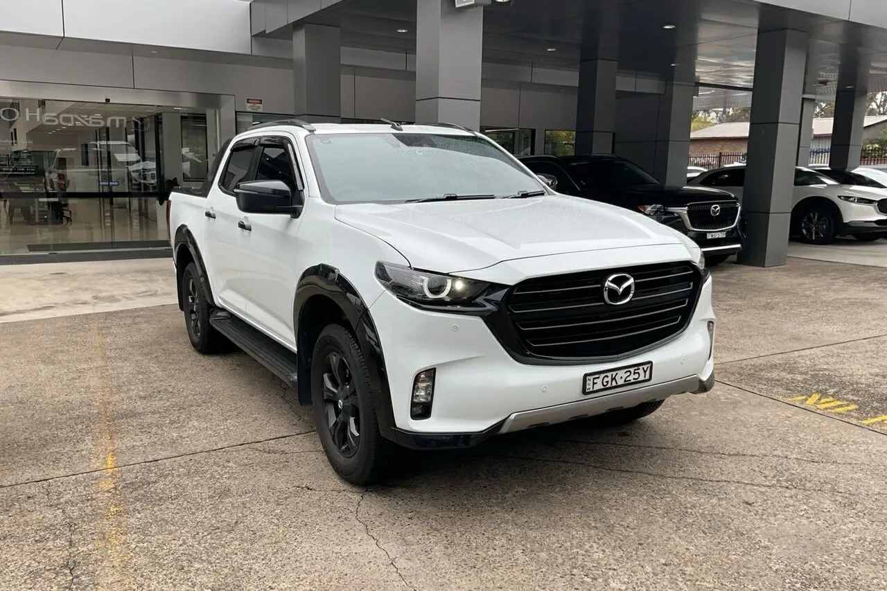 2023 Mazda BT-50 SP