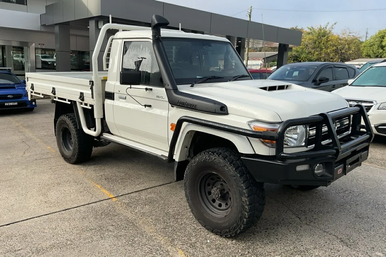 2023 Toyota Landcruiser GXL