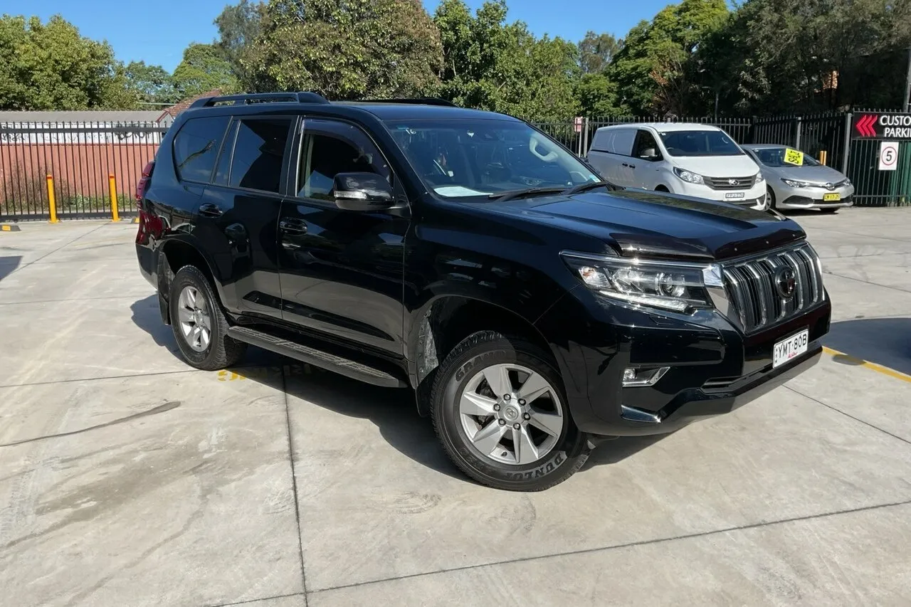 2023 Toyota Landcruiser Prado GXL