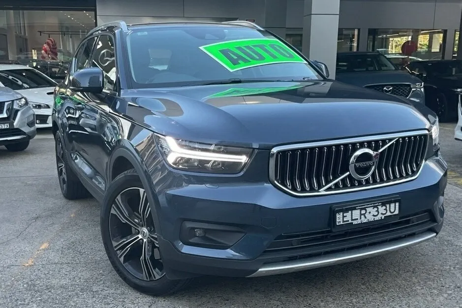 2020 Volvo XC40 T4 AWD Inscription