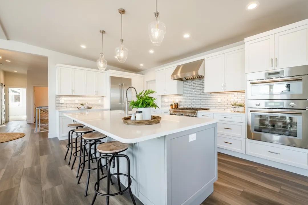 Kitchen Cabinets Auburn