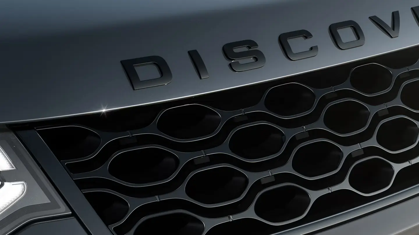 Discovery front grill
