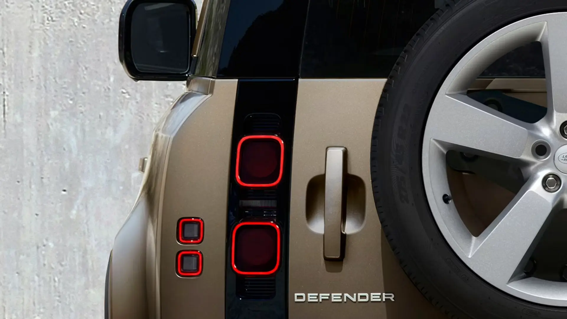 Defender 130 rear brake light detail