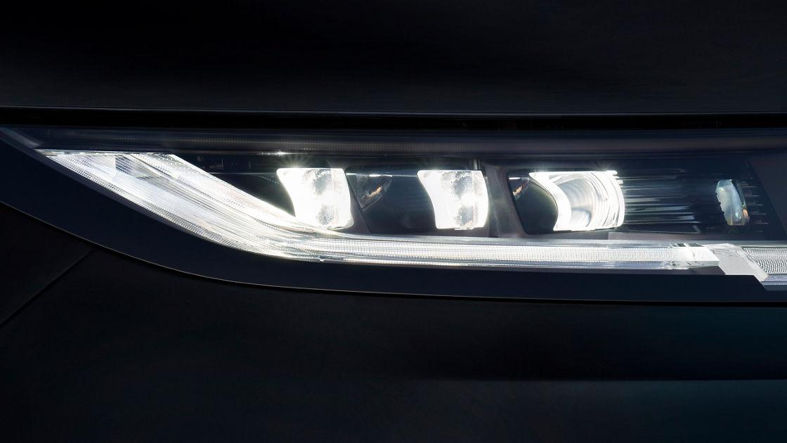 New Range Rover headlight