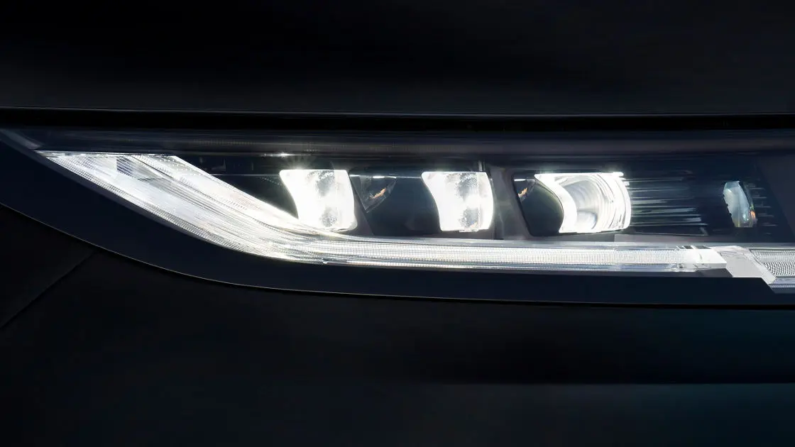 New Range Rover headlight