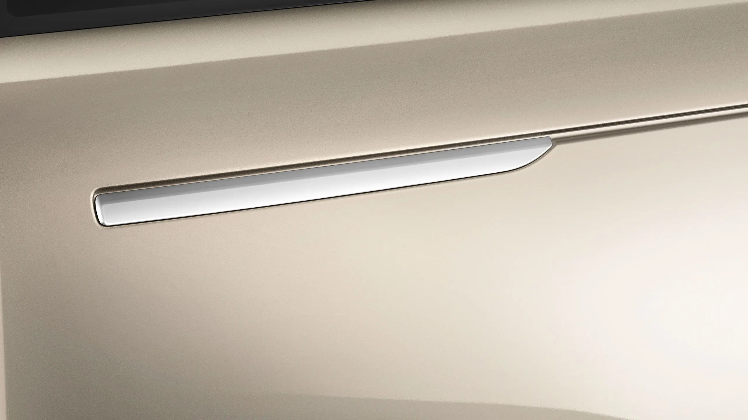 New Range Rover in gold side details