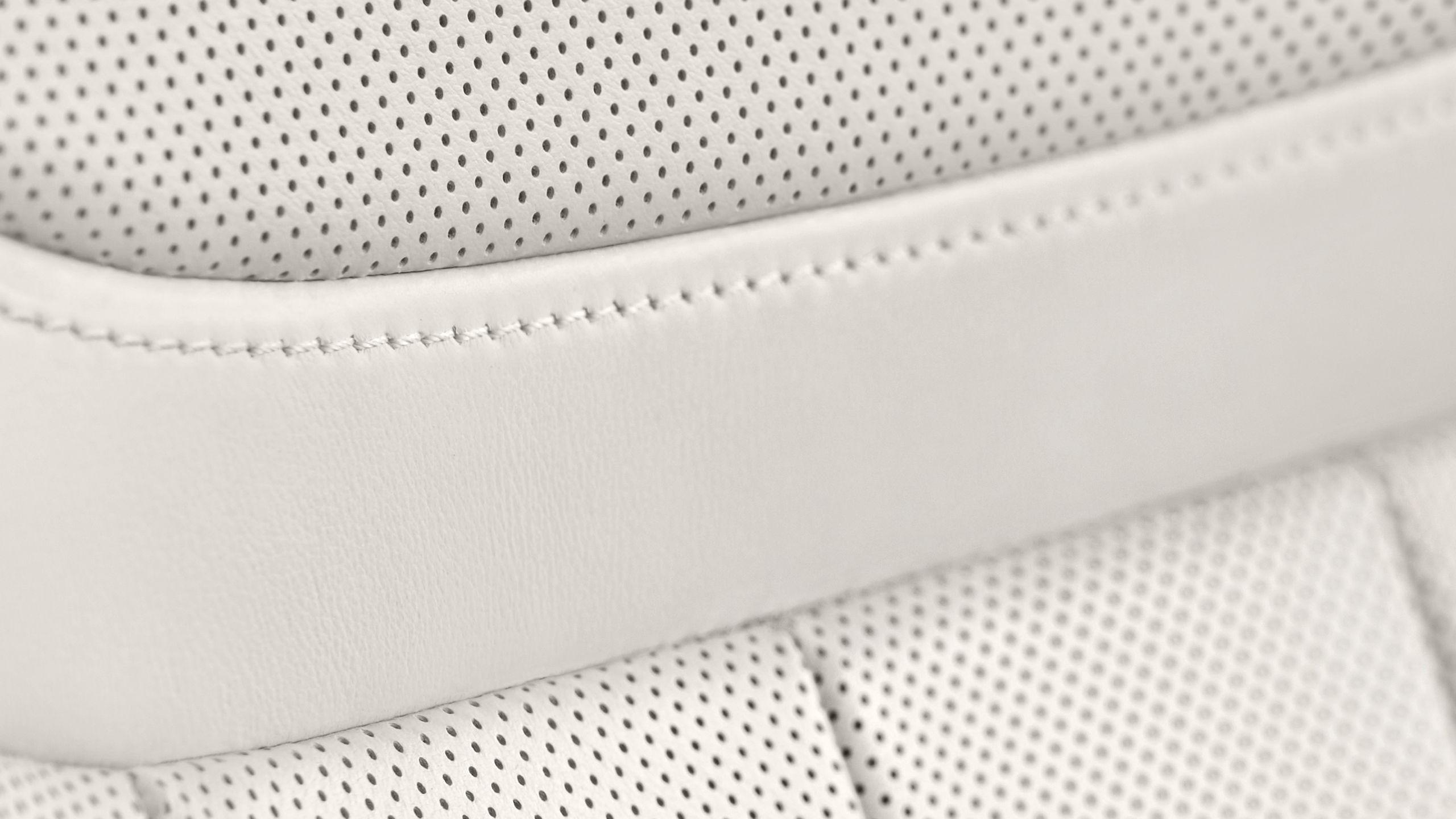 New Range Rover seat details in white