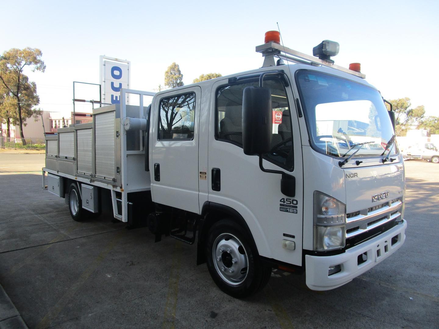 2013 Isuzu N Series NPR 400 Premium image 29