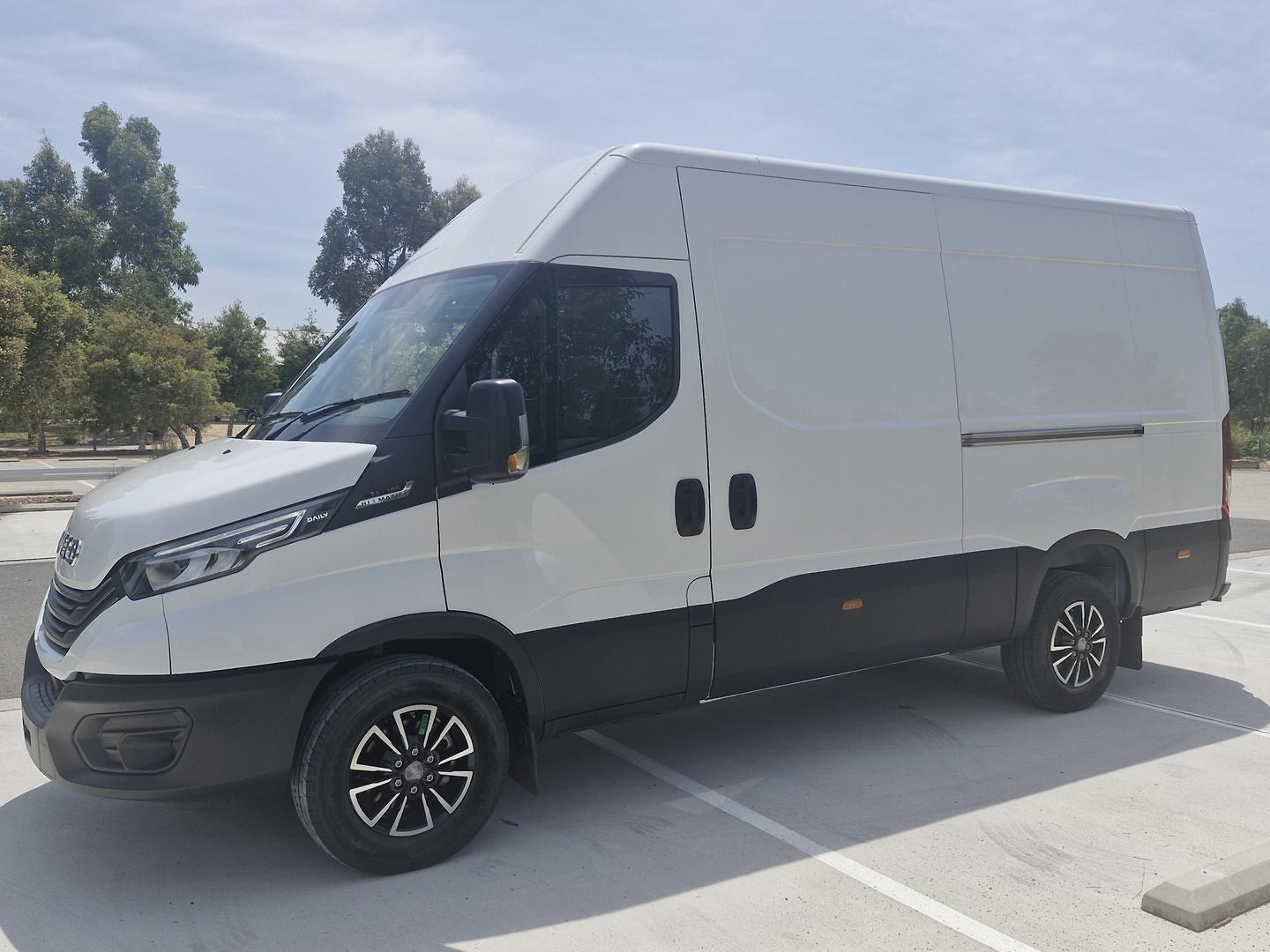 2025 Iveco Daily 35S18V image 4