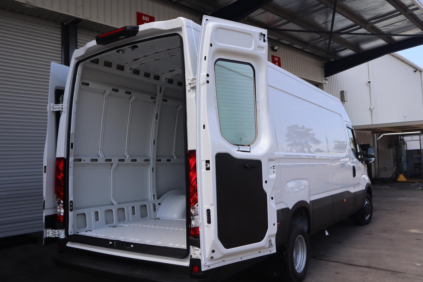2025 Iveco Daily 50C18V 16m3 image 7