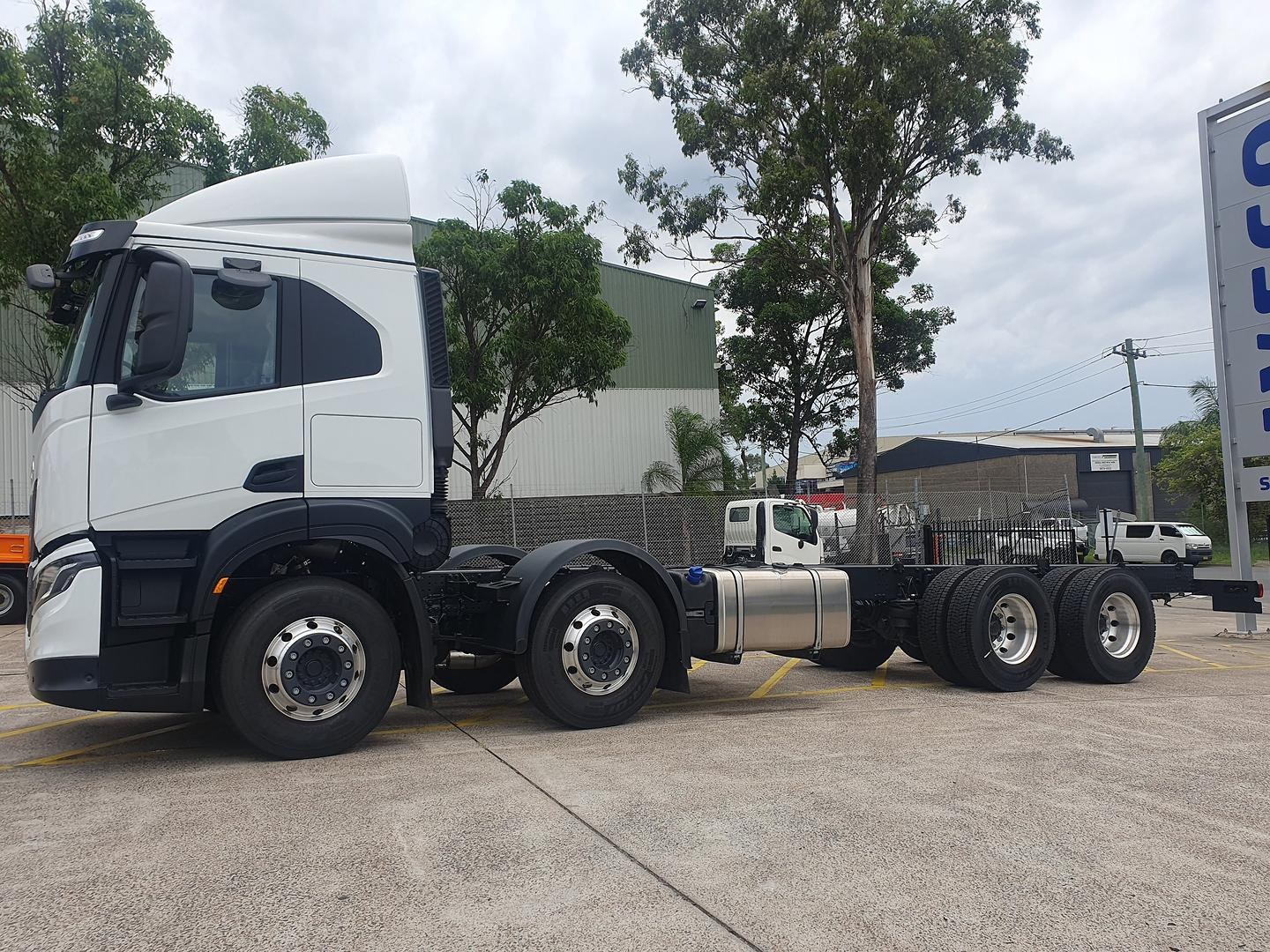 2025 Iveco S-Way AT270 6300 image 10