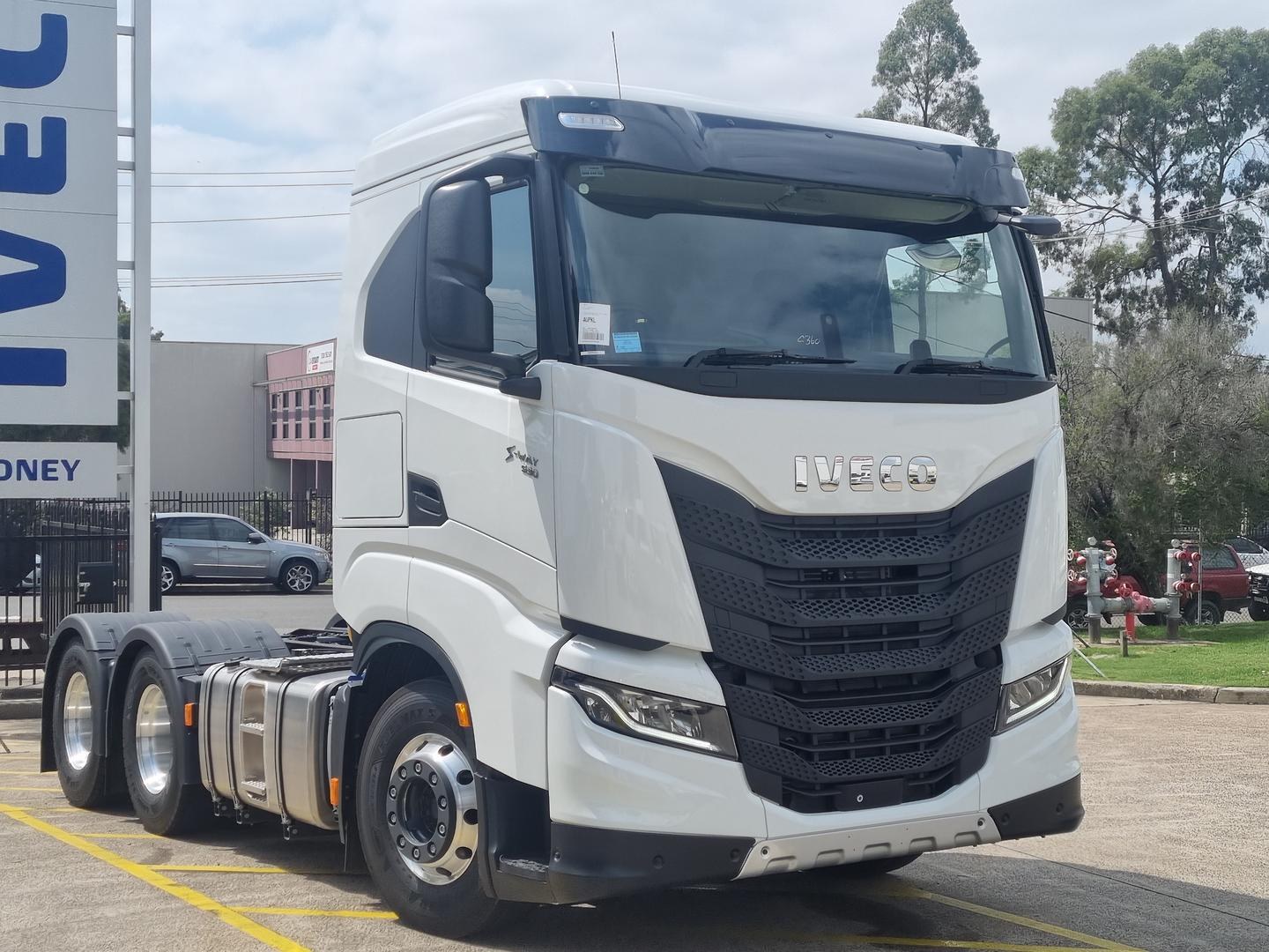 2024 IVECO S-Way AS700 6x4 Prime Mover image 2