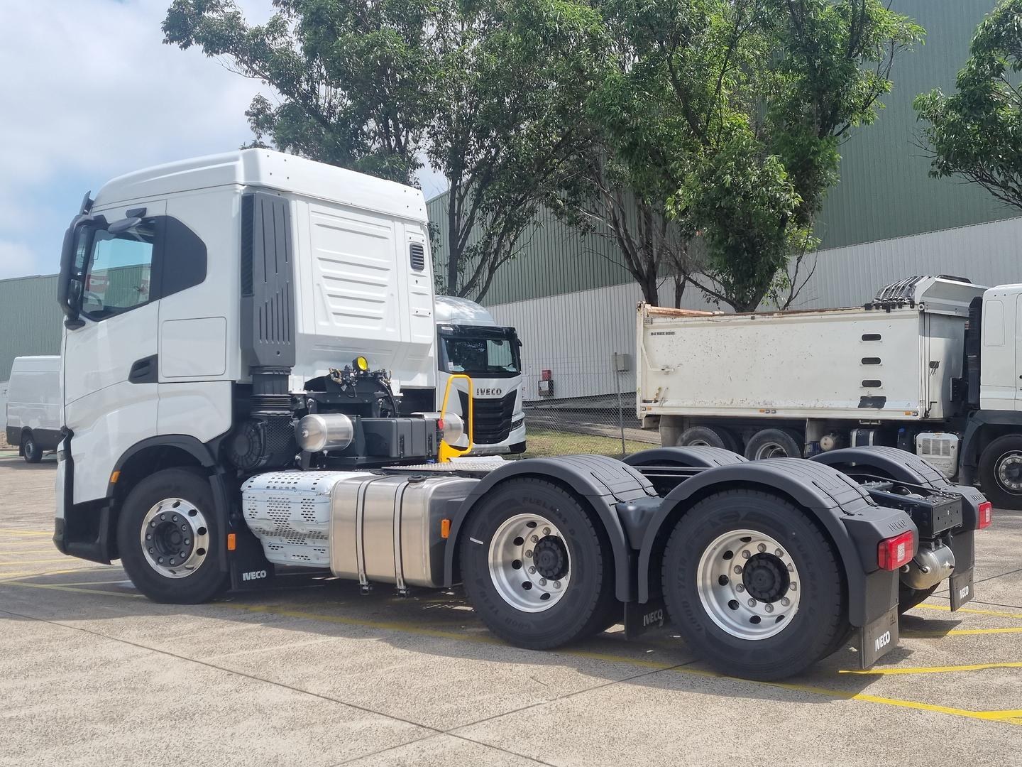 2024 IVECO S-Way AS700 6x4 Prime Mover image 6