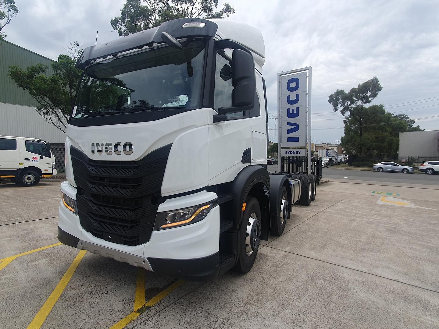 2025 Iveco S-Way AT270 6300 image 11
