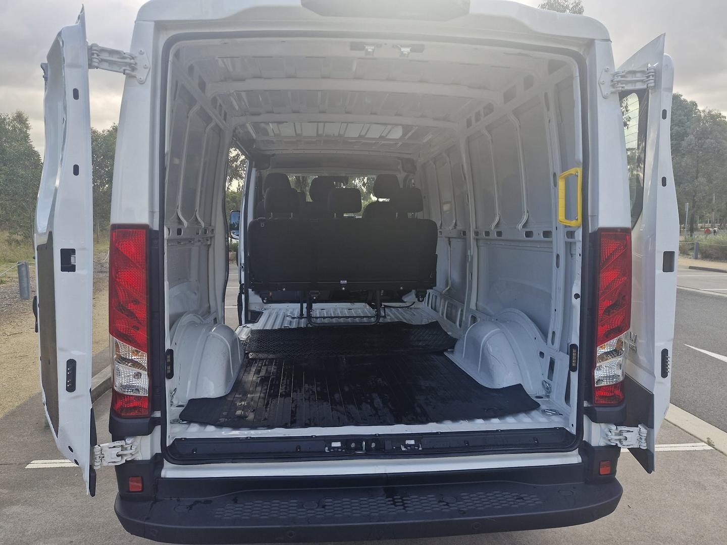 2024 Iveco Daily 35S18V image 7