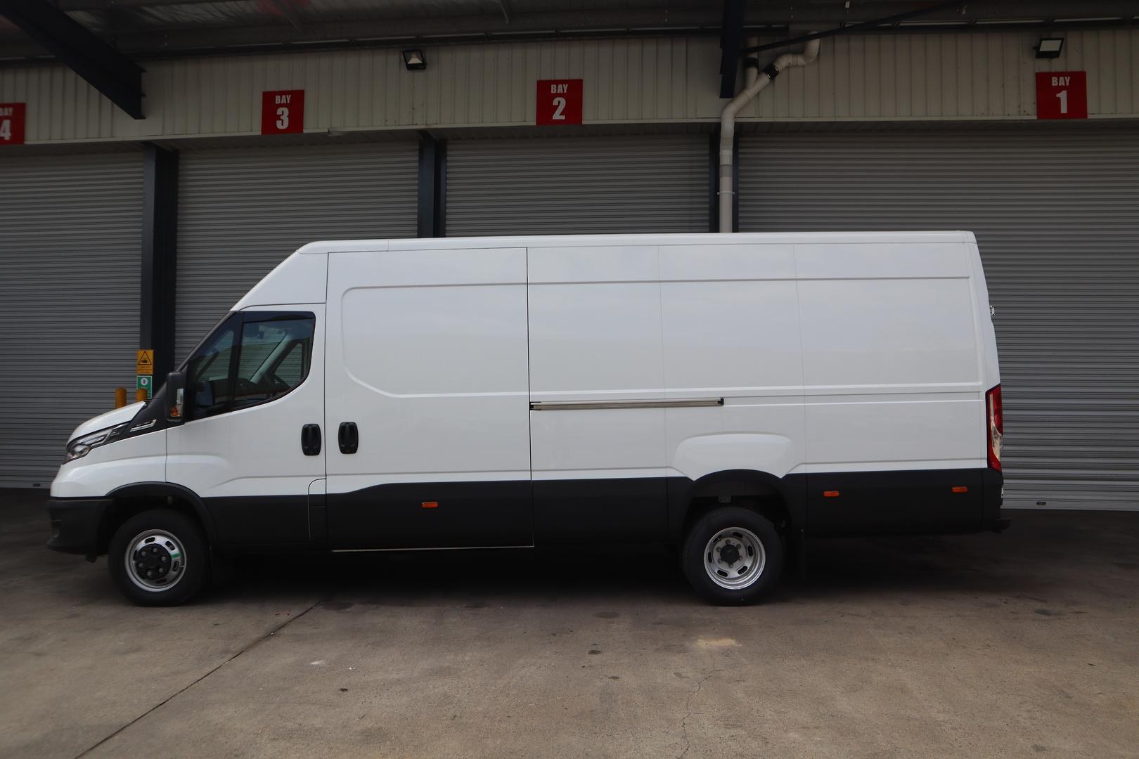 2025 Iveco Daily 50C18V 16m3 image 3